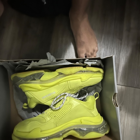 Balenciaga Triple s - Picture 2 of 4